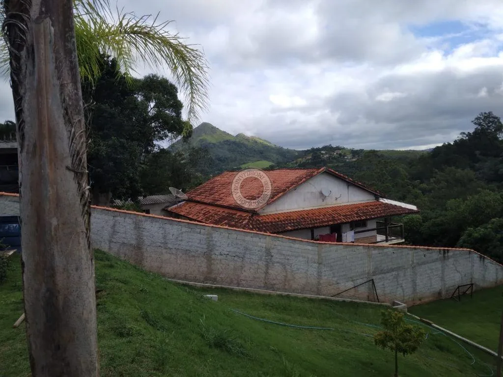 Casa para Venda em São Roque, Saboó, 3 dormitórios, 1 suíte, 4 banheiros, 10 vagas