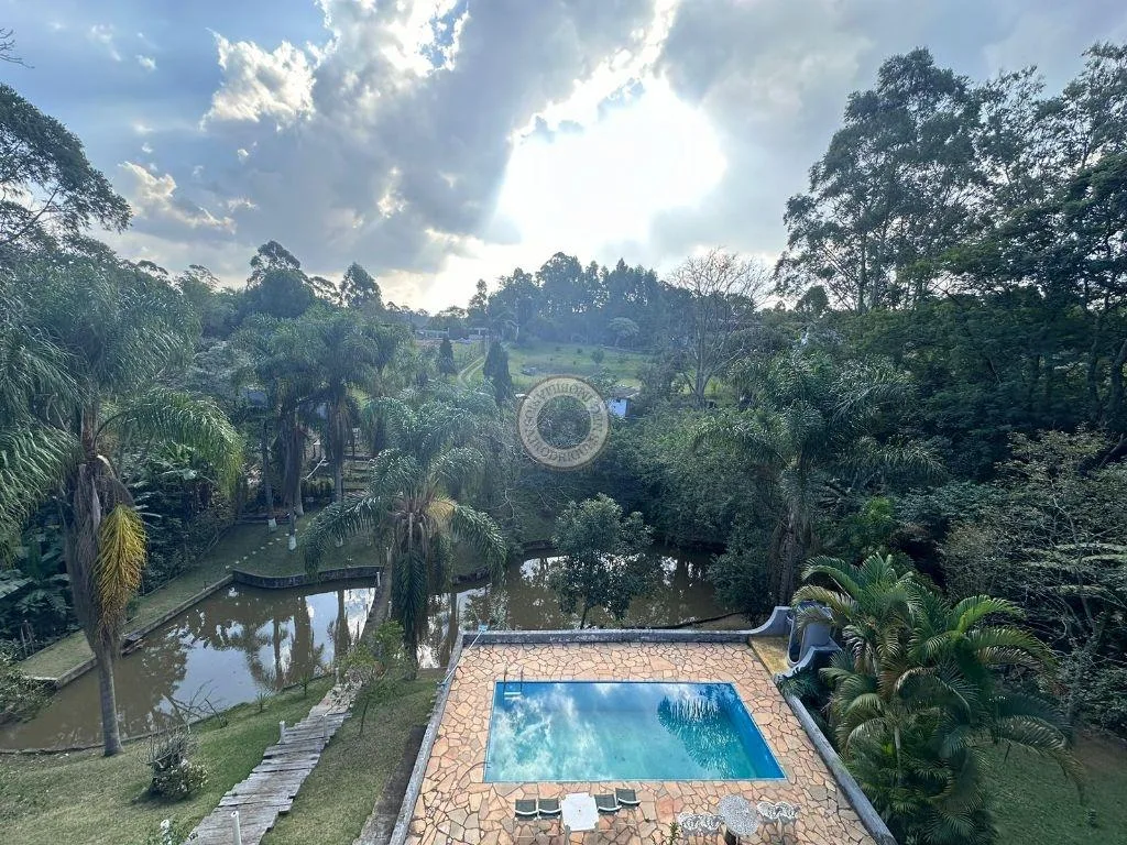 Casa para Venda em Mairinque, Pouso Alegre, 5 dormitórios, 1 suíte, 3 banheiros, 10 vagas