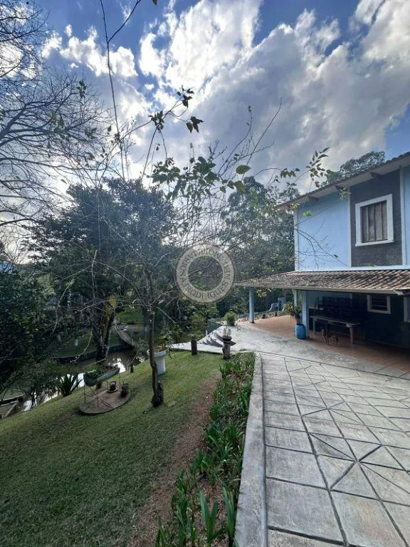 Casa para Venda em Mairinque, Pouso Alegre, 5 dormitórios, 1 suíte, 3 banheiros, 10 vagas