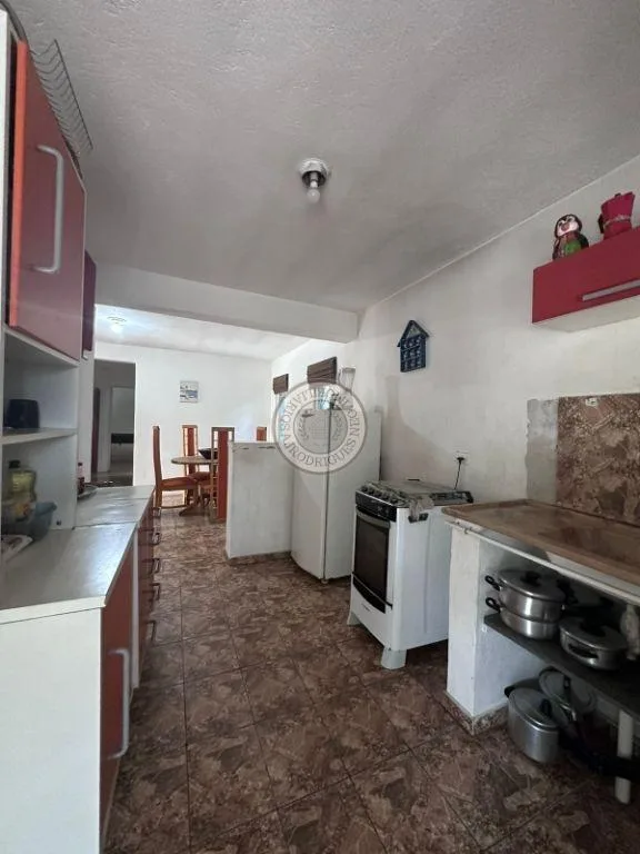Casa para Venda em Mairinque, Pouso Alegre, 5 dormitórios, 1 suíte, 3 banheiros, 10 vagas