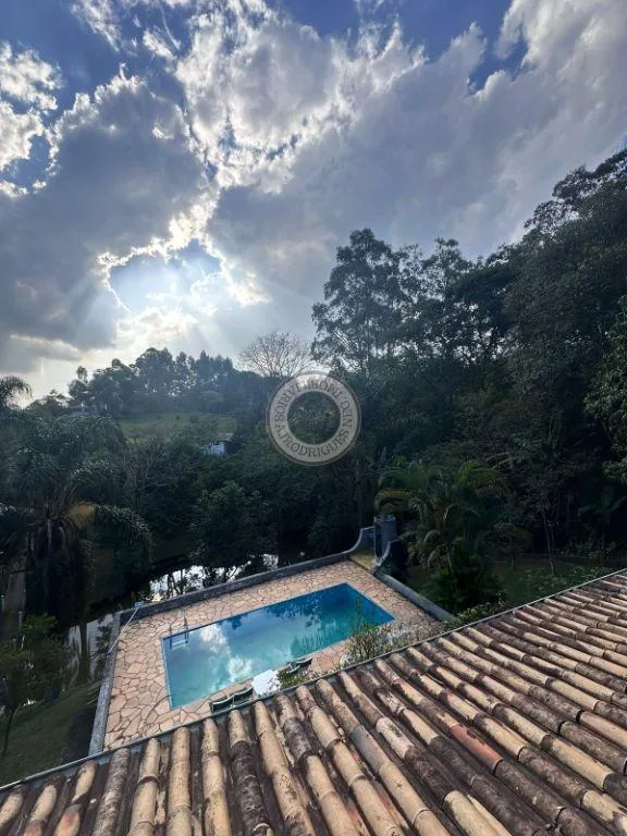 Casa para Venda em Mairinque, Pouso Alegre, 5 dormitórios, 1 suíte, 3 banheiros, 10 vagas