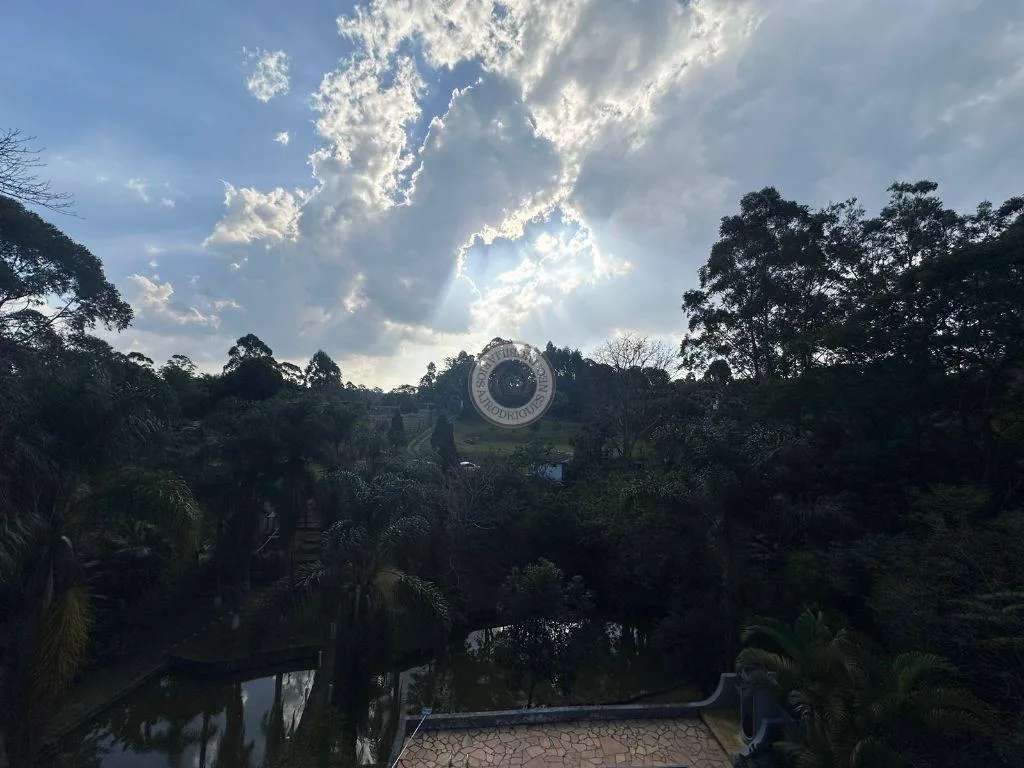 Casa para Venda em Mairinque, Pouso Alegre, 5 dormitórios, 1 suíte, 3 banheiros, 10 vagas