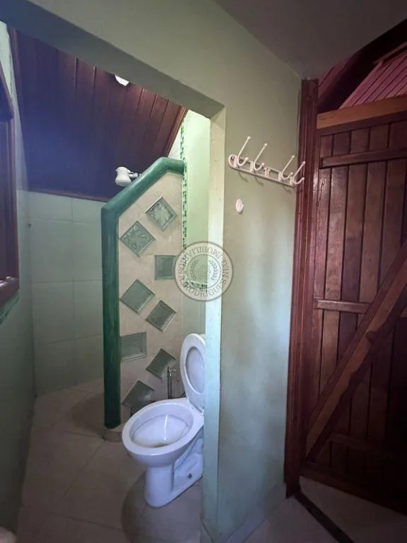 Casa para Venda em Mairinque, Pouso Alegre, 5 dormitórios, 1 suíte, 3 banheiros, 10 vagas