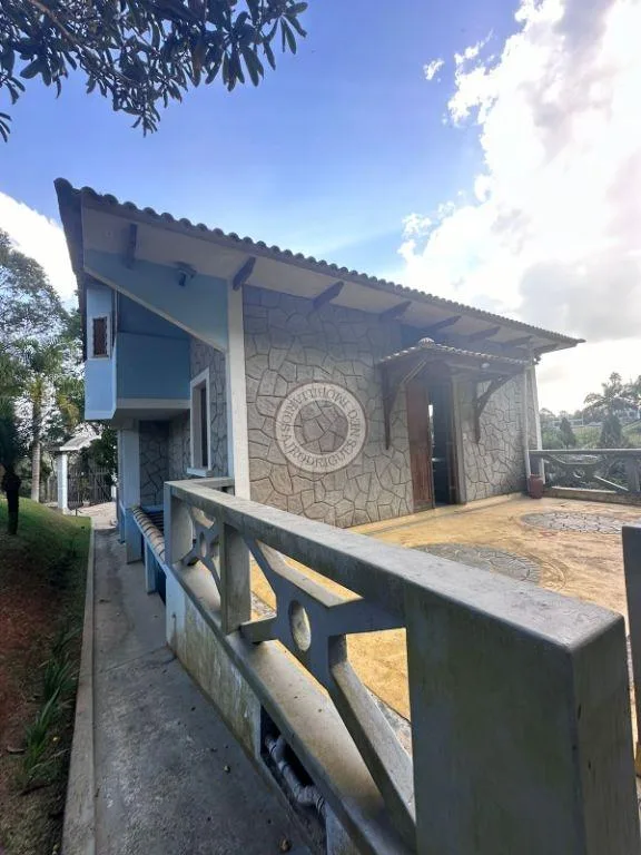Casa para Venda em Mairinque, Pouso Alegre, 5 dormitórios, 1 suíte, 3 banheiros, 10 vagas
