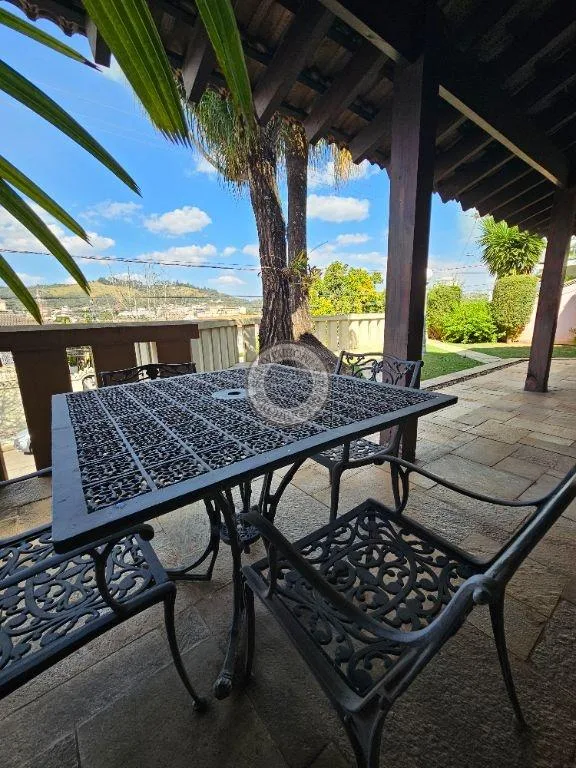 Casa para Venda em São Roque, Jardim Tanzi, 5 dormitórios, 4 suítes, 7 banheiros, 4 vagas