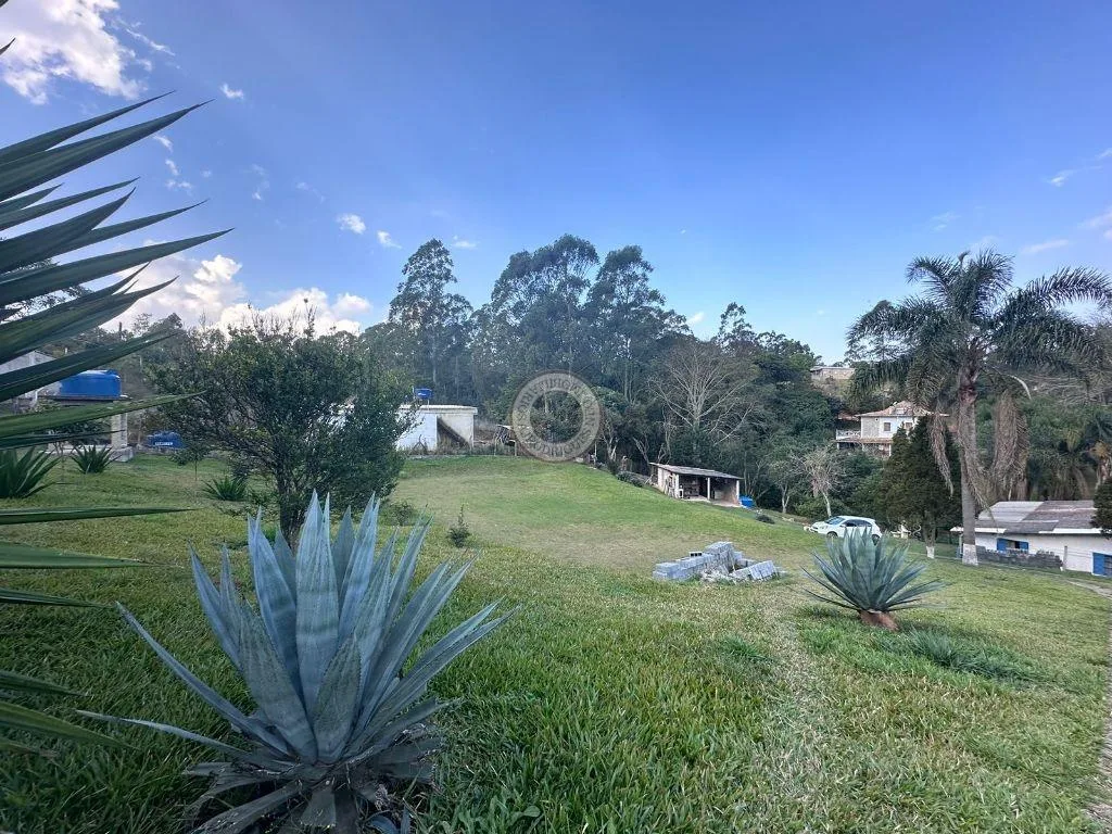 Casa para Venda em Mairinque, Pouso Alegre, 2 dormitórios, 1 banheiro, 5 vagas