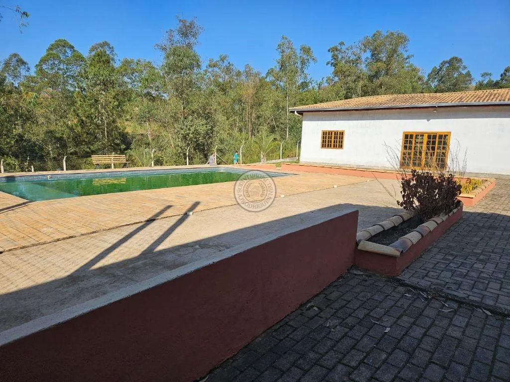 Casa para Venda em São Roque, Recanto das Acácias, 2 dormitórios, 2 suítes, 3 banheiros, 5 vagas