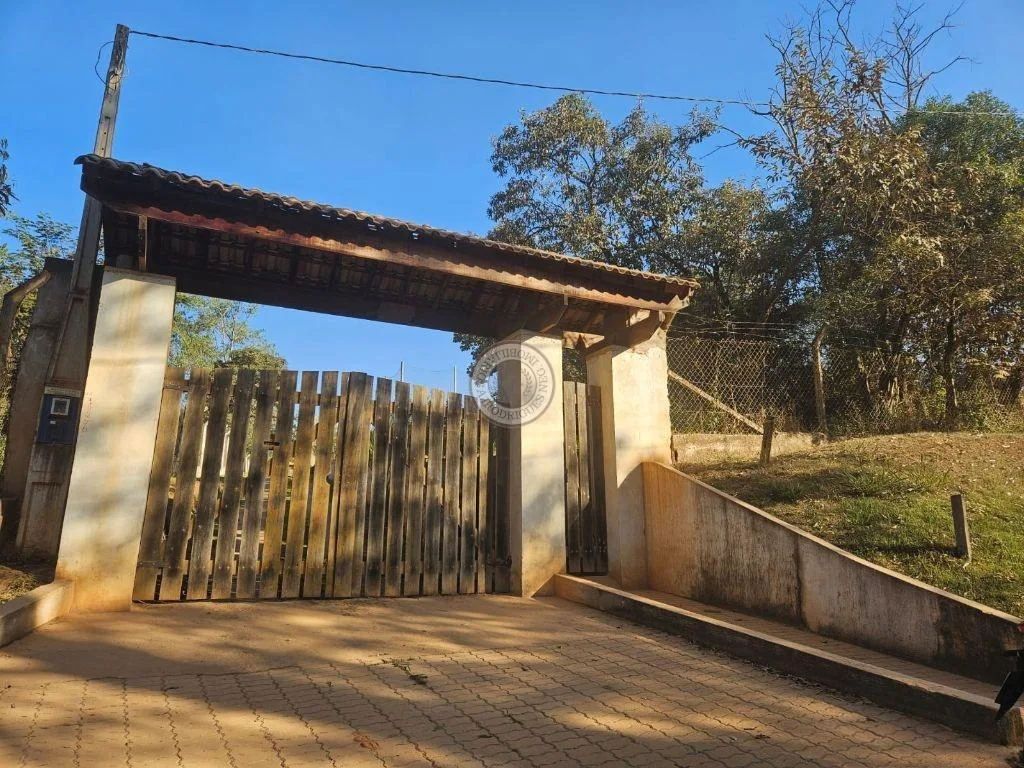 Casa para Venda em São Roque, Recanto das Acácias, 2 dormitórios, 2 suítes, 3 banheiros, 5 vagas