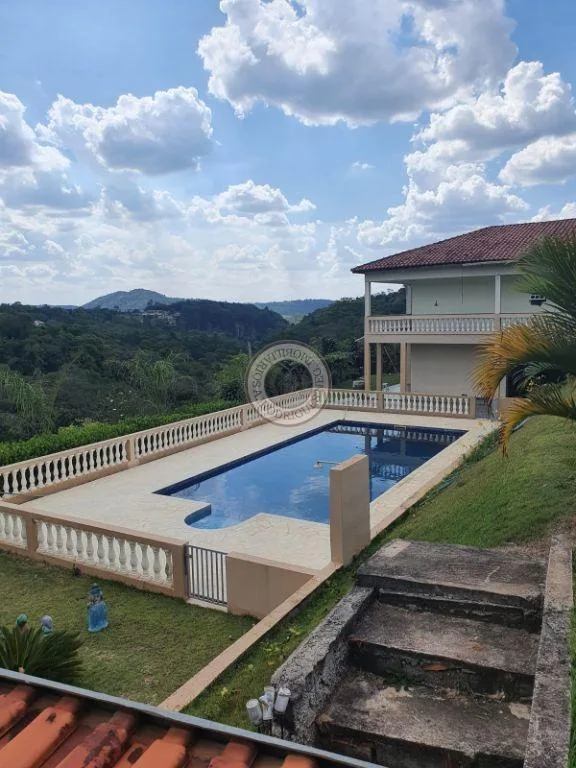 Casa para Venda em Araçariguama, DIstrito Industrial, 5 dormitórios, 3 suítes, 4 banheiros, 5 vagas