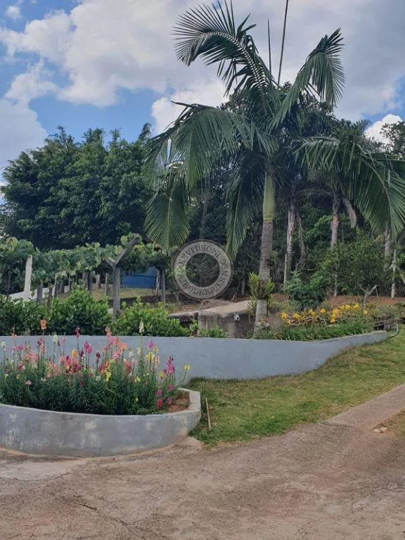 Casa para Venda em Araçariguama, DIstrito Industrial, 5 dormitórios, 3 suítes, 4 banheiros, 5 vagas