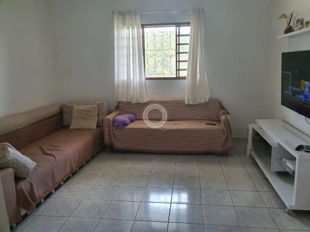 Casa para Venda em Araçariguama, DIstrito Industrial, 5 dormitórios, 3 suítes, 4 banheiros, 5 vagas