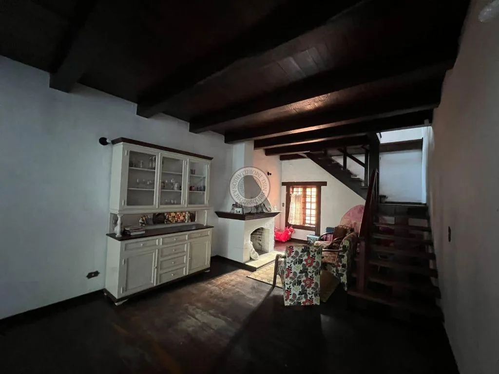 Casa para Venda em Mairinque, Setúbal, 4 dormitórios, 2 suítes, 6 banheiros, 4 vagas