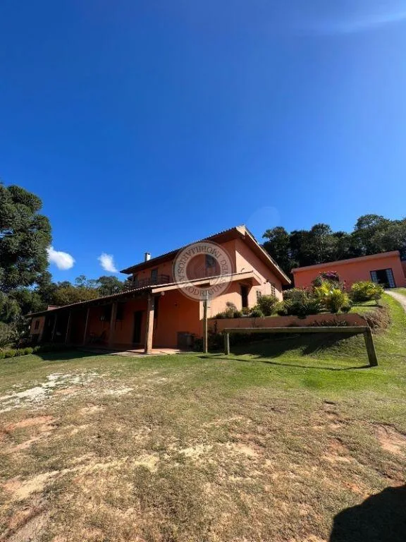 Casa para Venda em Mairinque, Setúbal, 4 dormitórios, 2 suítes, 6 banheiros, 4 vagas