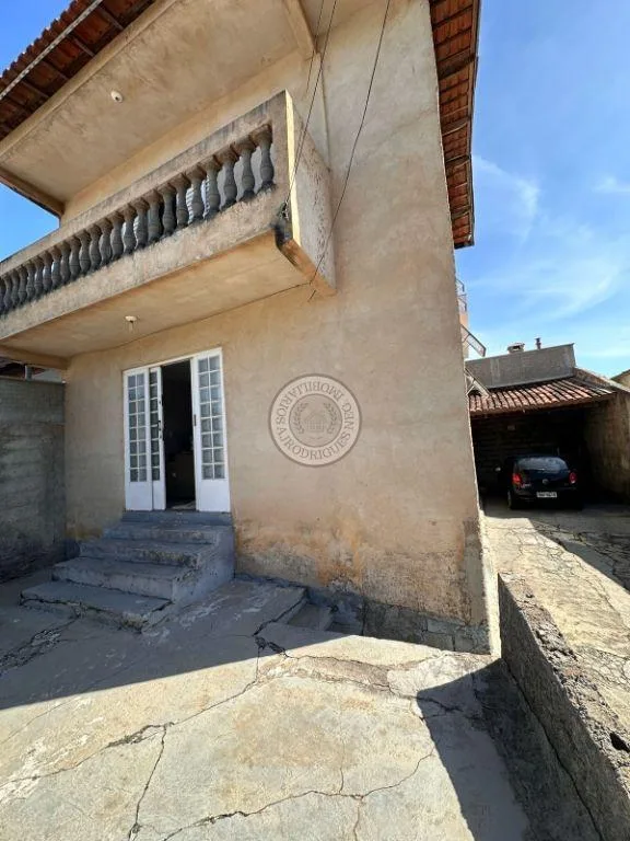 Casa para Venda em Mairinque, Nova Esperança, 2 dormitórios, 2 banheiros, 3 vagas