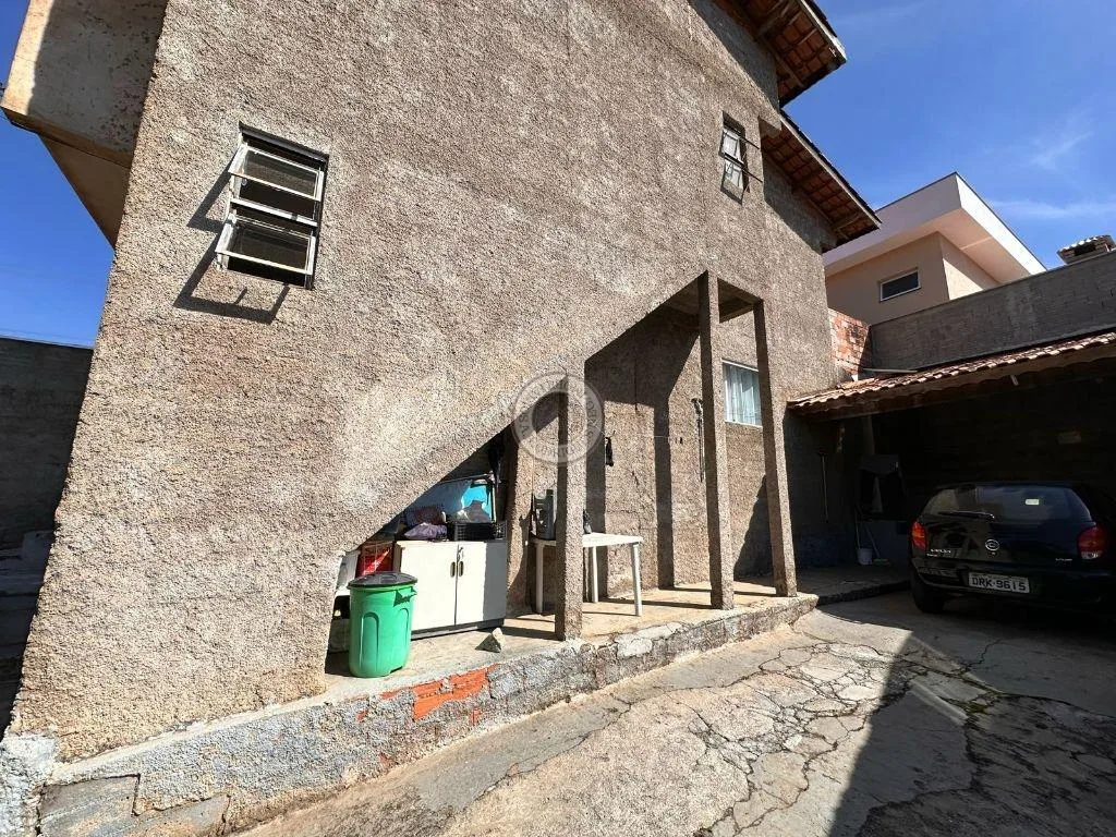 Casa para Venda em Mairinque, Nova Esperança, 2 dormitórios, 2 banheiros, 3 vagas
