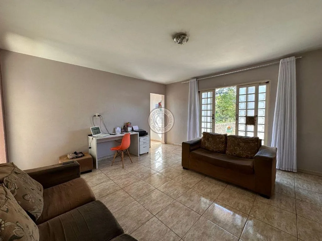 Casa para Venda em Mairinque, Nova Esperança, 2 dormitórios, 2 banheiros, 3 vagas