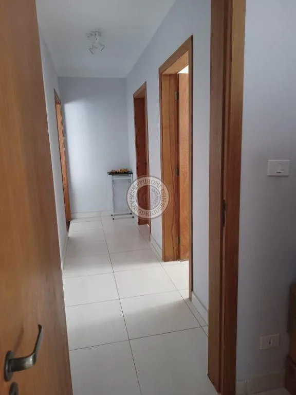 Casa para Venda em São Roque, Jardim Bandeirantes, 2 dormitórios, 1 suíte, 2 banheiros, 2 vagas