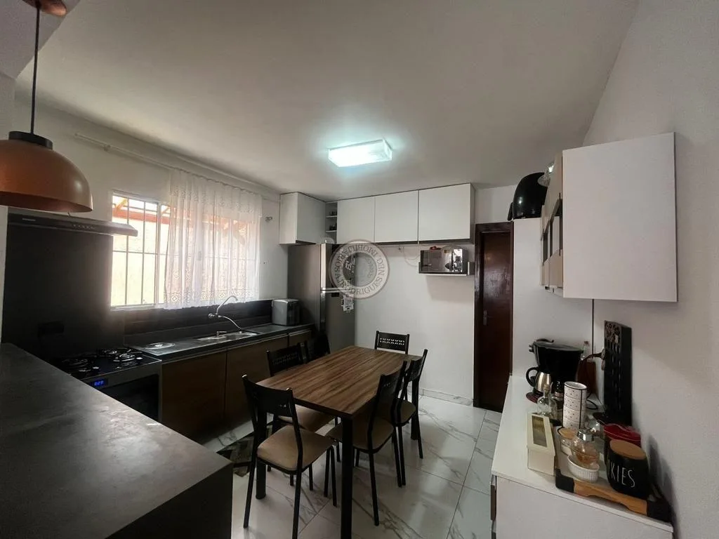 Casa para Venda em São Roque, Jardim Villaça, 3 dormitórios, 1 suíte, 2 banheiros, 3 vagas
