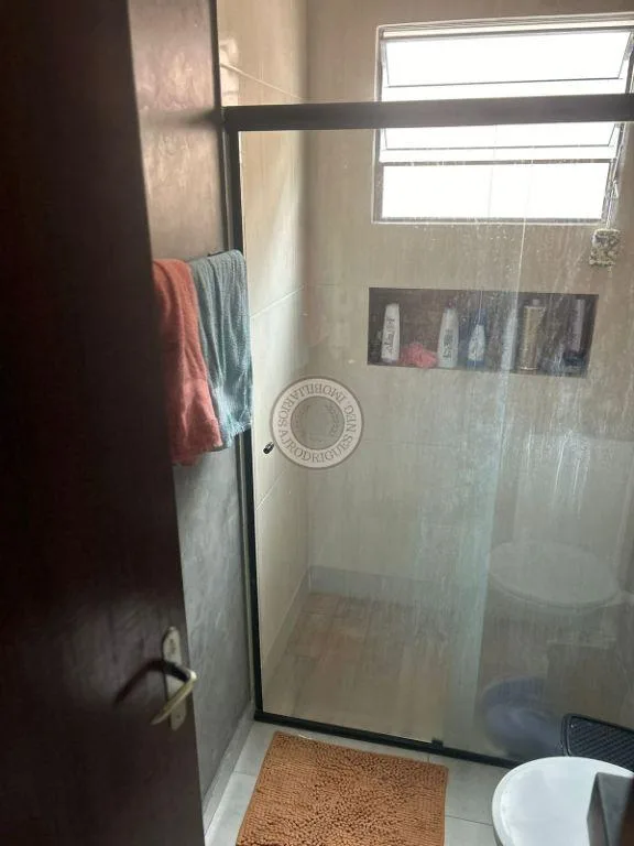 Casa para Venda em São Roque, Jardim Villaça, 3 dormitórios, 1 suíte, 2 banheiros, 3 vagas