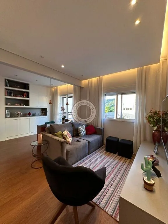 Apartamento para Venda em São Roque, Bairro do Cambará, 2 dormitórios, 1 suíte, 2 banheiros, 2 vagas