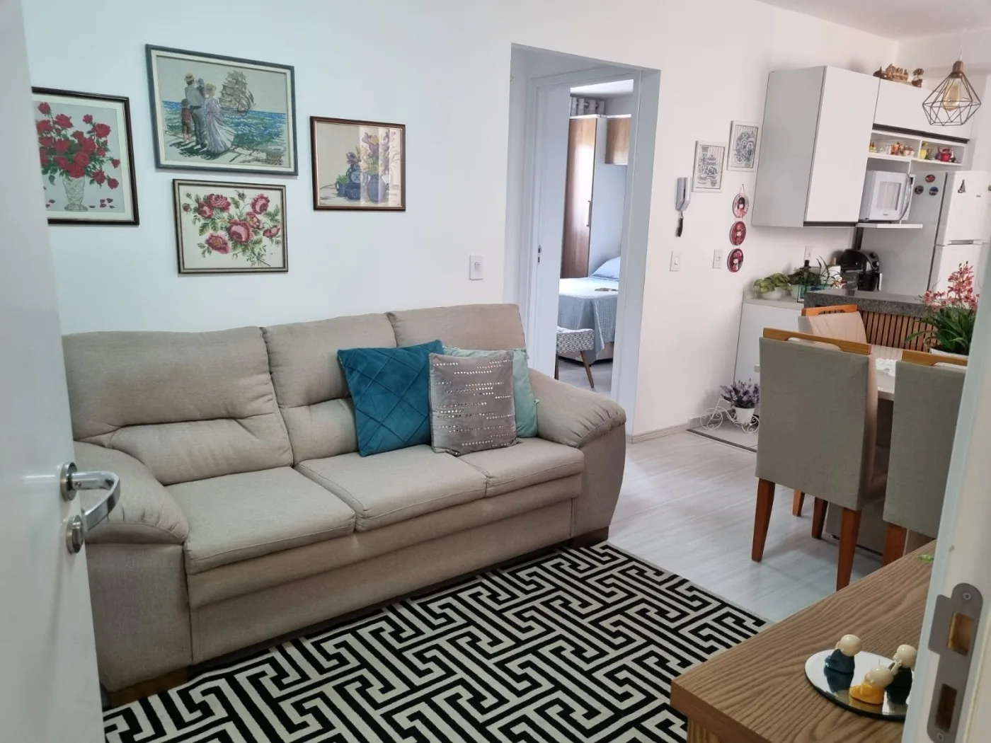 Apartamento para Venda em São Roque, Jardim Maria Trindade, 2 dormitórios, 1 banheiro, 1 vaga