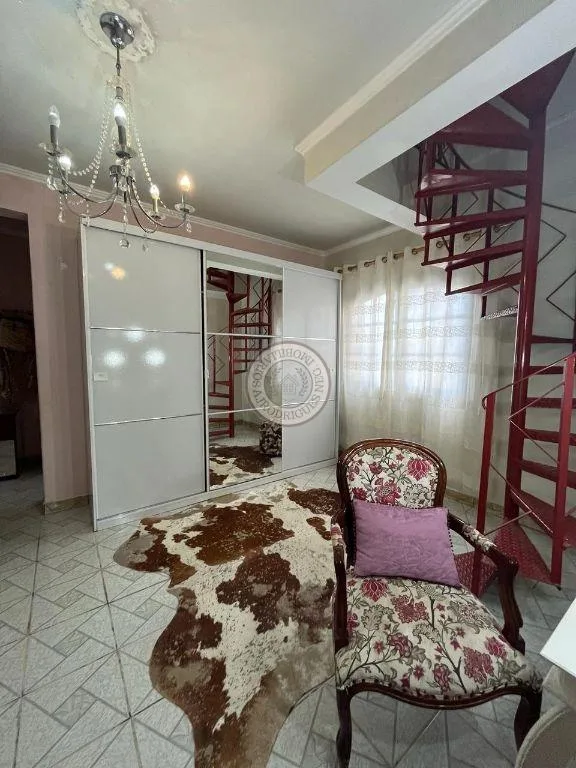 Casa para Venda em São Roque, Taboão, 4 dormitórios, 2 suítes, 4 banheiros, 2 vagas