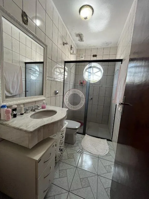 Casa para Venda em São Roque, Taboão, 4 dormitórios, 2 suítes, 4 banheiros, 2 vagas