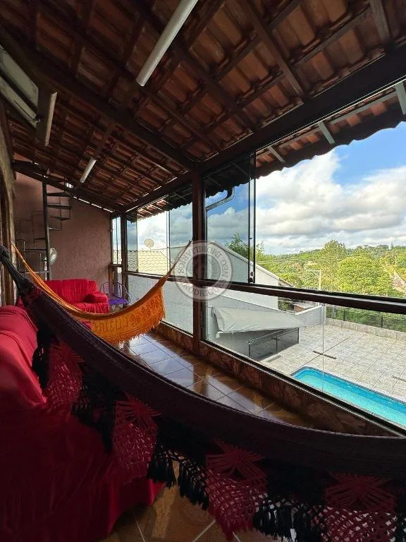Casa para Venda em São Roque, Jardim Caparelli (Mailasqui), 3 dormitórios, 1 suíte, 2 banheiros, 3 vagas