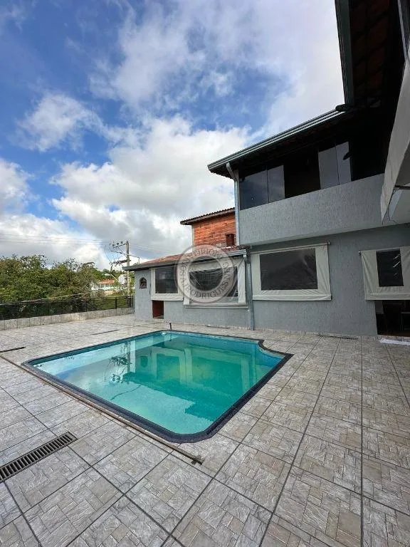 Casa para Venda em São Roque, Jardim Caparelli (Mailasqui), 3 dormitórios, 1 suíte, 2 banheiros, 3 vagas