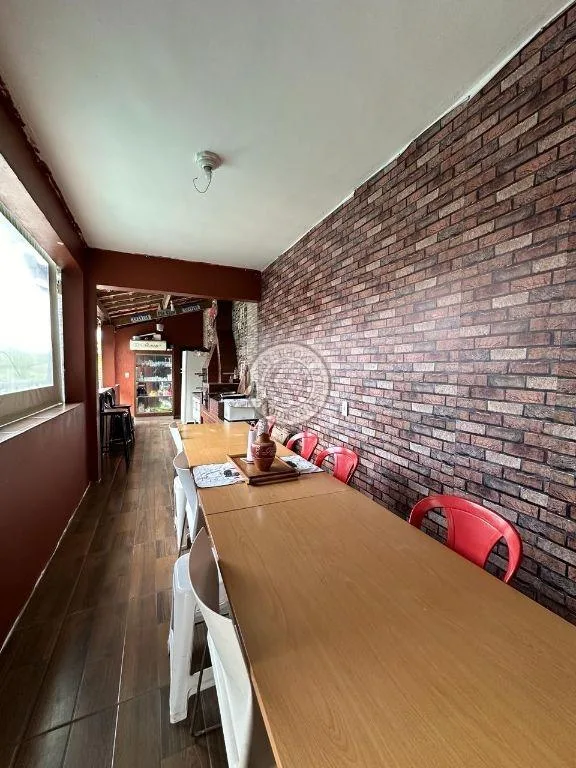 Casa para Venda em São Roque, Jardim Caparelli (Mailasqui), 3 dormitórios, 1 suíte, 2 banheiros, 3 vagas