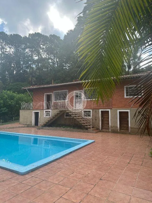 Casa para Venda em São Roque, Recanto Flora (Mailasqui), 4 dormitórios, 4 suítes, 5 banheiros, 10 vagas