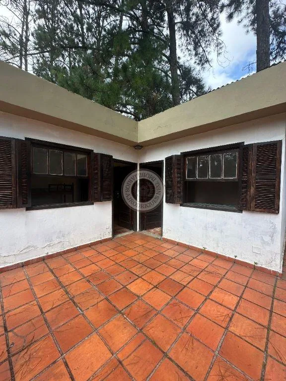 Casa para Venda em São Roque, Recanto Flora (Mailasqui), 4 dormitórios, 4 suítes, 5 banheiros, 10 vagas