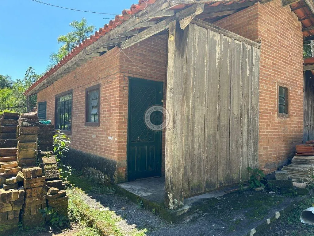 Casa para Venda em São Roque, Vila Darcy Penteado (Mailasqui), 3 dormitórios, 3 suítes, 5 banheiros