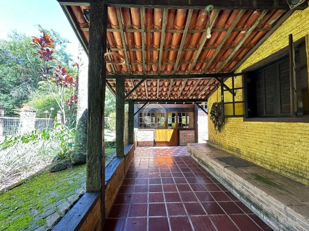 Casa para Venda em São Roque, Vila Darcy Penteado (Mailasqui), 3 dormitórios, 3 suítes, 5 banheiros