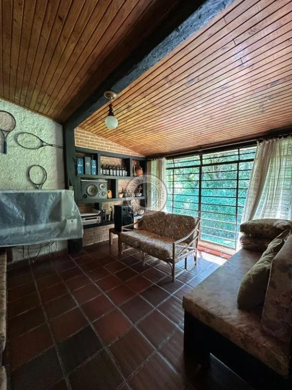 Casa para Venda em São Roque, Vila Darcy Penteado (Mailasqui), 3 dormitórios, 3 suítes, 5 banheiros