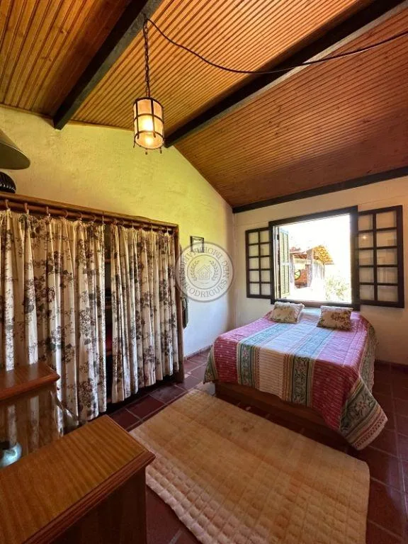 Casa para Venda em São Roque, Vila Darcy Penteado (Mailasqui), 3 dormitórios, 3 suítes, 5 banheiros