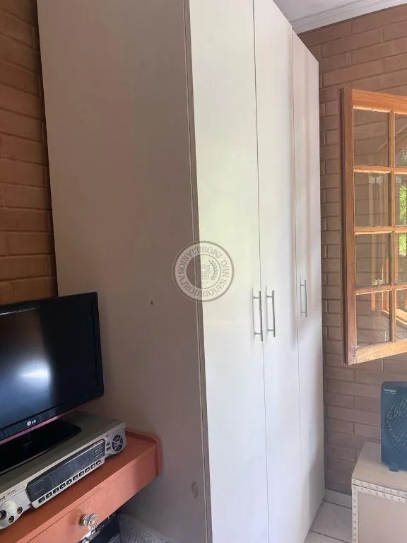 Casa para Venda em São Roque, Loteamento Chácaras Boqueirão (São João Novo), 4 dormitórios, 1 suíte, 2 banheiros, 10 vagas