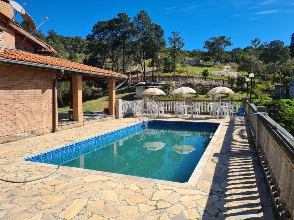 Casa para Venda em São Roque, Loteamento Chácaras Boqueirão (São João Novo), 4 dormitórios, 1 suíte, 2 banheiros, 10 vagas