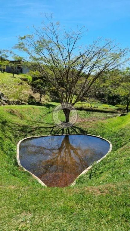 Casa para Venda em São Roque, Loteamento Chácaras Boqueirão (São João Novo), 4 dormitórios, 1 suíte, 2 banheiros, 10 vagas