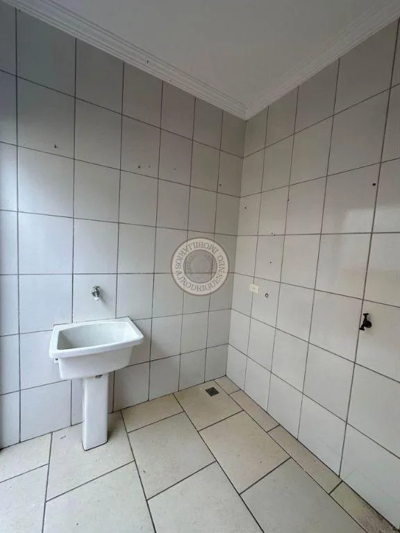 Casa para Venda em São Roque, Jardim Rene, 3 dormitórios, 1 suíte, 2 banheiros, 3 vagas