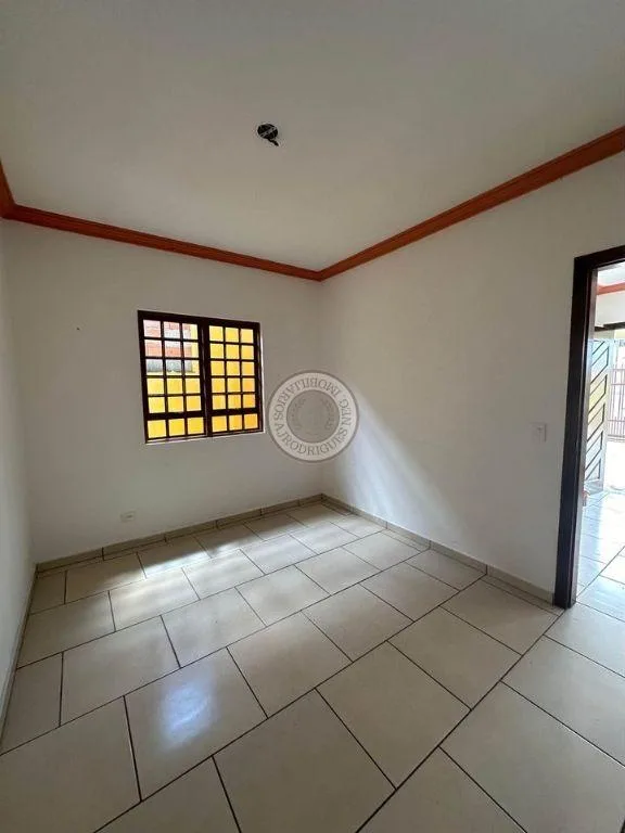 Casa para Venda em São Roque, Jardim Rene, 3 dormitórios, 1 suíte, 2 banheiros, 3 vagas