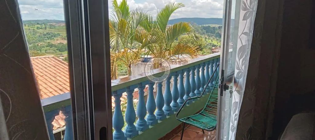 Casa para Venda em Mairinque, São José, 5 dormitórios, 1 suíte, 3 banheiros, 1 vaga