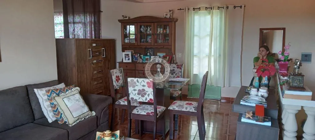 Casa para Venda em Mairinque, São José, 5 dormitórios, 1 suíte, 3 banheiros, 1 vaga