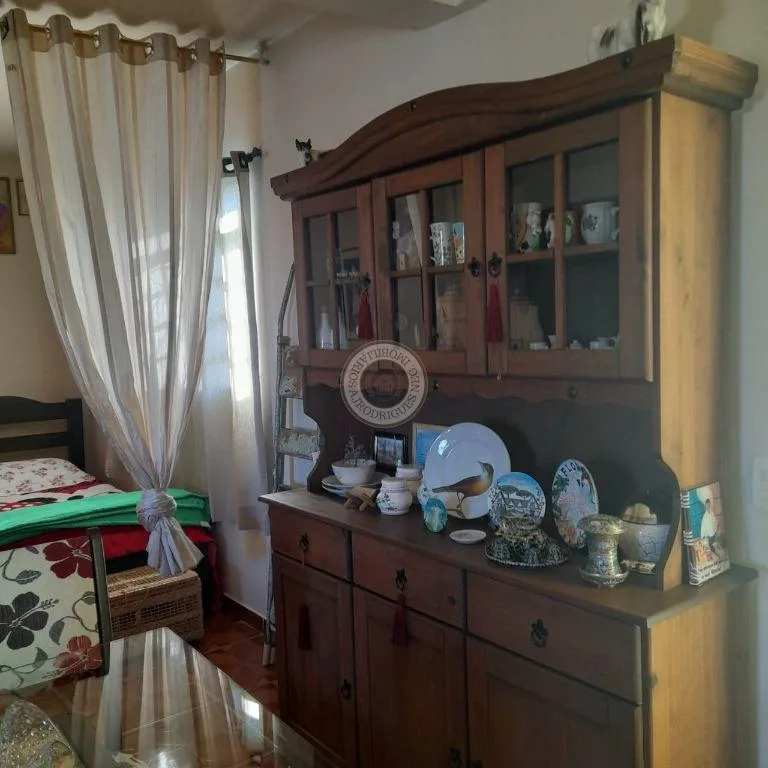 Casa para Venda em Mairinque, São José, 5 dormitórios, 1 suíte, 3 banheiros, 1 vaga