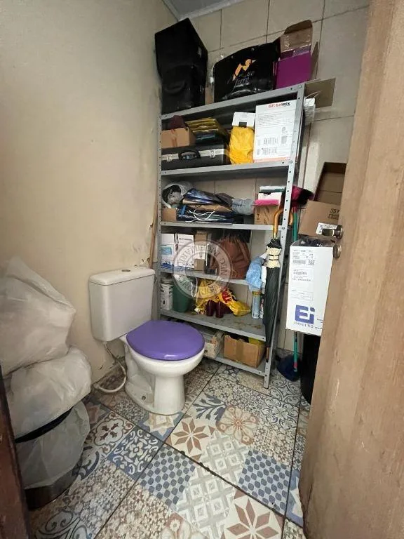 Sobrado para Venda em São Roque, Parque IX de Julho, 1 dormitório, 5 banheiros, 2 vagas