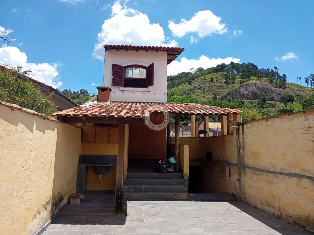 Casa para Venda em São Roque, Vila Santa Isabel, 3 dormitórios, 1 suíte, 1 banheiro, 1 vaga