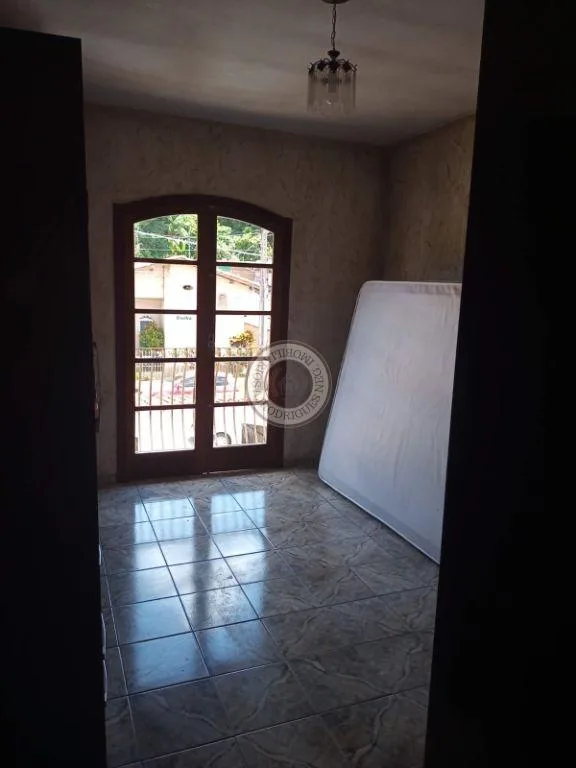 Casa para Venda em São Roque, Vila Santa Isabel, 3 dormitórios, 1 suíte, 1 banheiro, 1 vaga