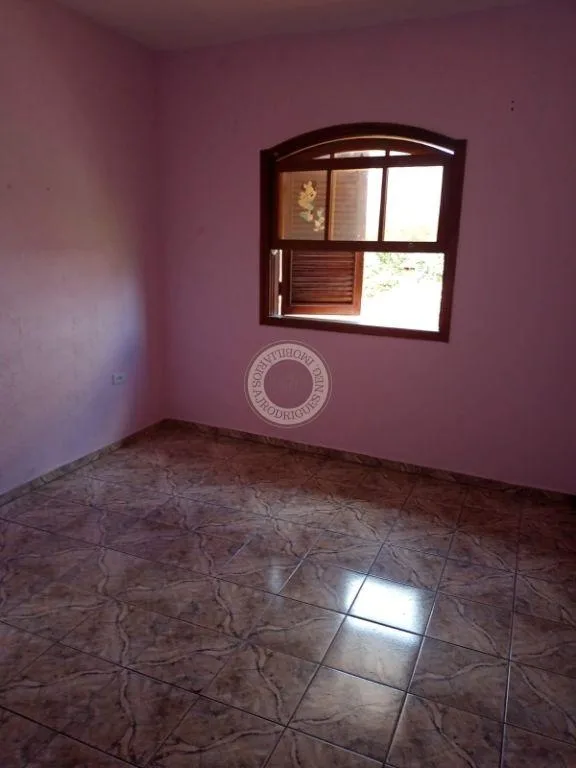 Casa para Venda em São Roque, Vila Santa Isabel, 3 dormitórios, 1 suíte, 1 banheiro, 1 vaga