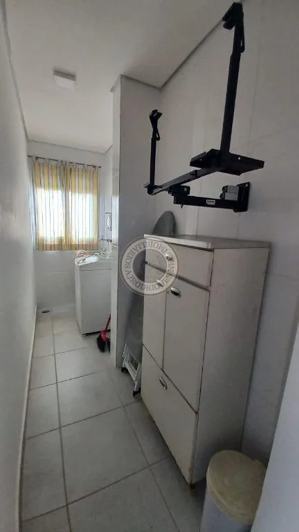 Apartamento para Venda em São Roque, Vila Santo Antônio, 2 dormitórios, 1 banheiro, 2 vagas