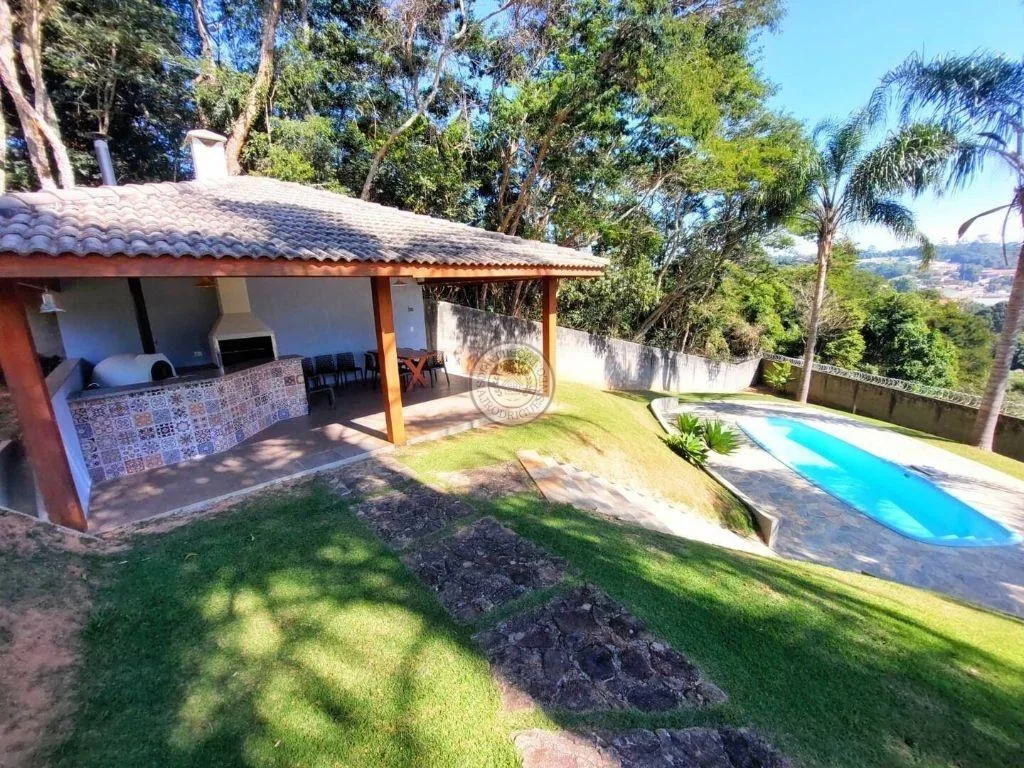 Casa para Venda em São Roque, Jardim Villaça, 3 dormitórios, 3 suítes, 4 banheiros, 6 vagas